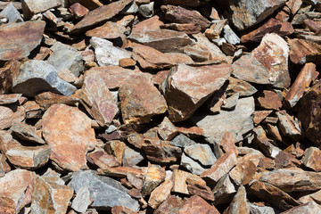 Schotter in den Alpen / grobe Struktur