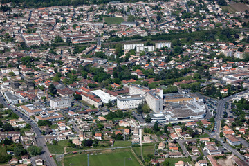 Fototapeta na wymiar Centre Hospitalier Libourne, Gironde, Nouvelle Aquitaine, Vue Aérienne