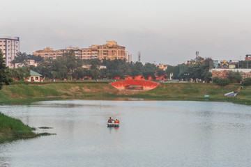 Chetpet lake also known as Chethupattu Aeri in tamil language.