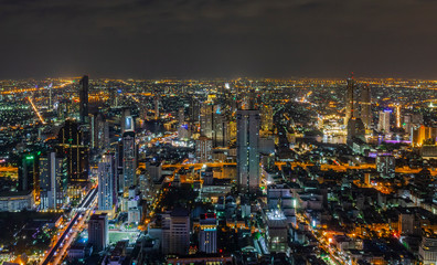 Fototapeta na wymiar The evening and night lights of Bangkok when viewed from a corner on December 6, 2018.