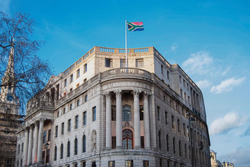 Fototapeta na wymiar South Africa House overlooking Trafalgar Square in London