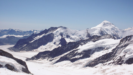 Fototapeta na wymiar glacier and mountain landscape in Switzerland with the Aletschorn and Aletschgletscher
