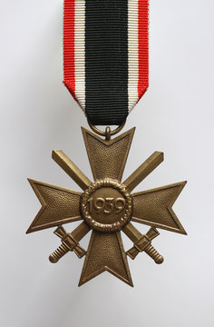 Deutsches Kriegsverdienstkreuz mit Schwertern vom 2. Weltkrieg
