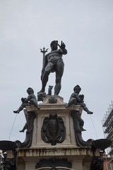 Fototapeta premium Bologna, Italy - December 18, 2018 : View of Neptune fountain