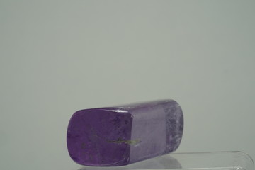 Kunzit, Kristall Geschliffen, Weiss, Rosarot, Pakistan, Mineral, Edelstein