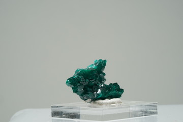 Dioptas, Dunkelgrün, Stufe, Kristalle, Namibia, Mineral, Edelstein