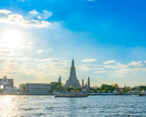 Fototapeta na wymiar Thai temple (Wat Arun) with blue sky, Bangkok Thailand.