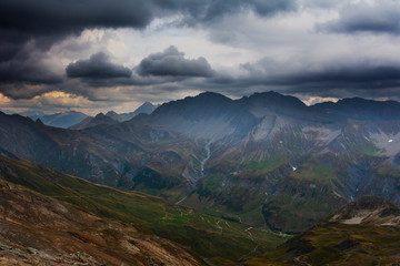 Obraz na płótnie Canvas Fantastic views of the Alpine mountains on the territories of Itila and Switzerland on a tourist route around Mont Blanc