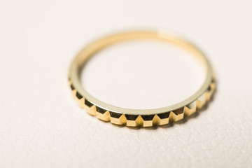 ゴールドの指輪