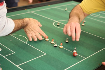 Subbuteo calcio da tavolo partita a calcio tra squadre © giacomomaroni
