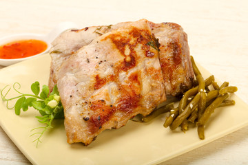 Roasted spare ribs