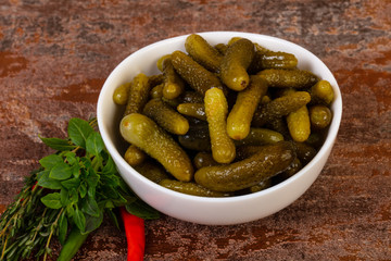 Pickled small cucumbers