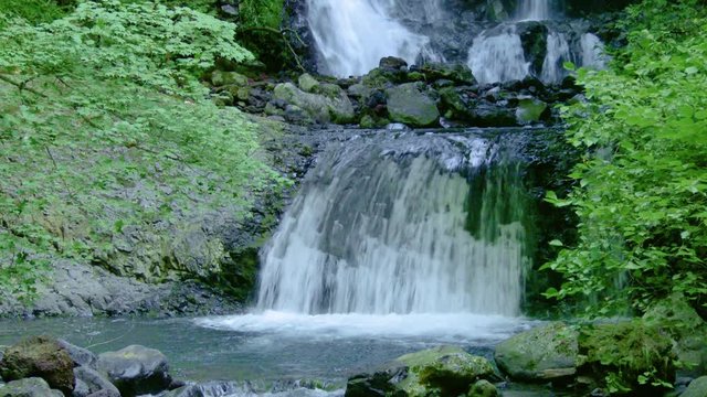 長野県木曽 こもれびの滝