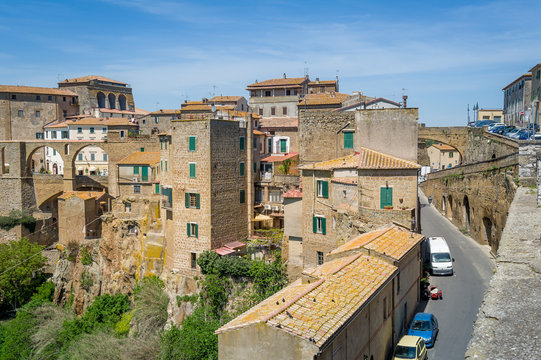 Fototapeta Pitigliano old town streets and historic buildings