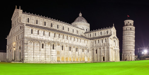 Fototapeta na wymiar Piazza dei miracoli and The leaning tower by night. Travel in Italy and Pisa concept