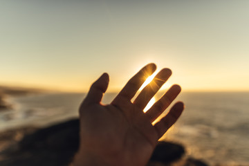 El sol en las manos