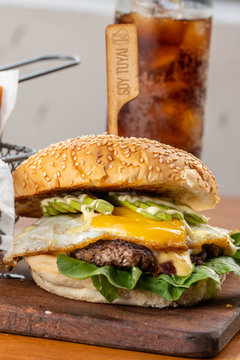 Hamburgusa con palta