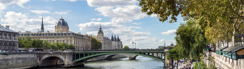 Panoramic of the Tribunal de Commerce, the Conciergerie and Pont Notre Dame on the Ile de la Cite...