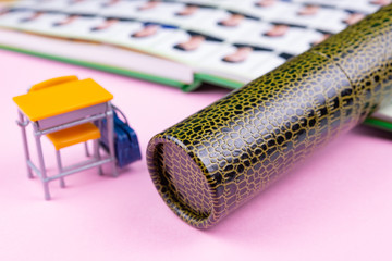 卒業　3月　アルバム　卒業証書　イメージ