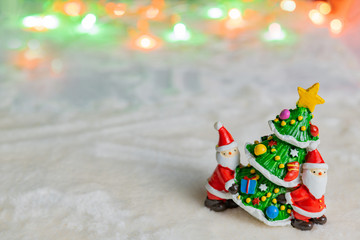 クリスマスイメージ　サンタクロース　ツリー　玉ボケ