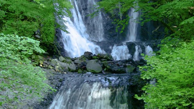 長野県木曽 こもれびの滝