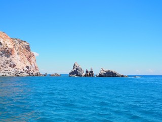 Fototapeta na wymiar rock formations in the sea