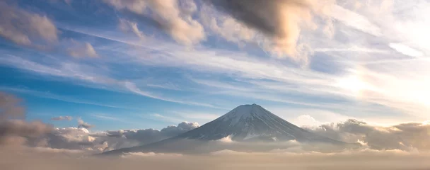 Papier peint adhésif Mont Fuji Mountain Fuji in sea of mist or fog at sunrise with cloudy sky, Fujikawaguchiko, Yamanashi, Japan.