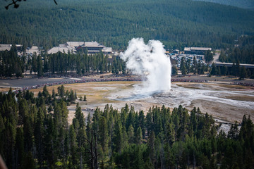 Yellowstone Old Faithful eruption