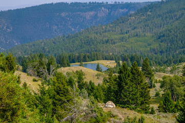 Fototapeta na wymiar Yellowstone lake
