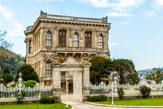 Istanbul, Turkey, 17 April 2006: Bosphorus Mansions, Kucuksu Kasri, Anadolu Hisari