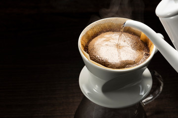 コーヒーを淹れる