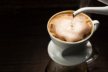 コーヒーを淹れる