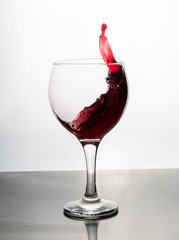 splash wine, glaas,red wine