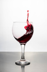 splash wine, glaas,red wine