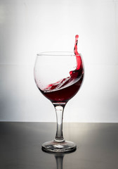 splash wine, glaas,red wine