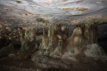 Quadirikiri Cave