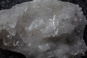 Bergkristalle in Kristalldruse