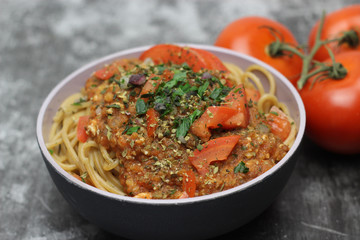 tomato lentils wholegrain spaghetti  bolognese