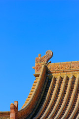Fototapeta na wymiar Glazed tile roof in a temple
