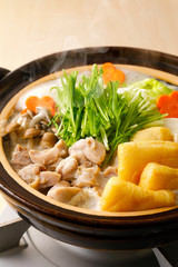 豆乳鍋　Soy milk soup hot pot
