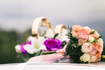 wedding bouquet and rings