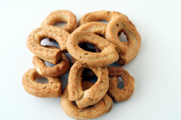 Taralli pugliesi ai semi di finocchio e vino bianco