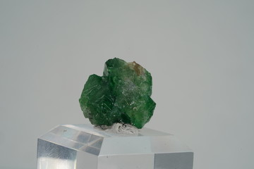 Tsavorit, Kristall, Grün, Mineral, Edelstein, Bruch, Natürliche Endung, Tansania