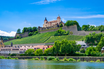 Obraz premium The Fortress Marienberg (Festung Marienberg) in Wuerzburg (German: Würzburg), Germany. It is the most dominating feature of the city.