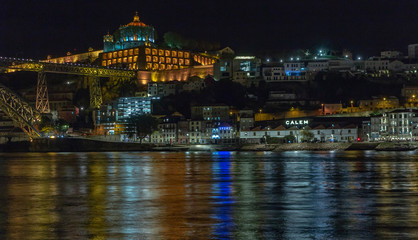 Fototapeta premium Porto at night