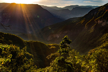 Cammino alla cascata di Gocta, 771 m, Chachapoyas, Perù