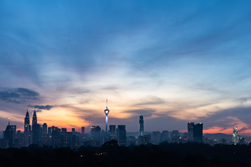 Naklejka premium Kuala Lumpur Cityscape during blue hour