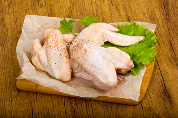 Raw chicken wings