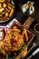 Baked chicken with cranberry and herbs