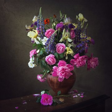 Still life with bouquet  of  flowers